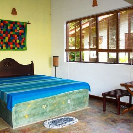 The Reef Beach Hotel Negombo Eksteriør bilde