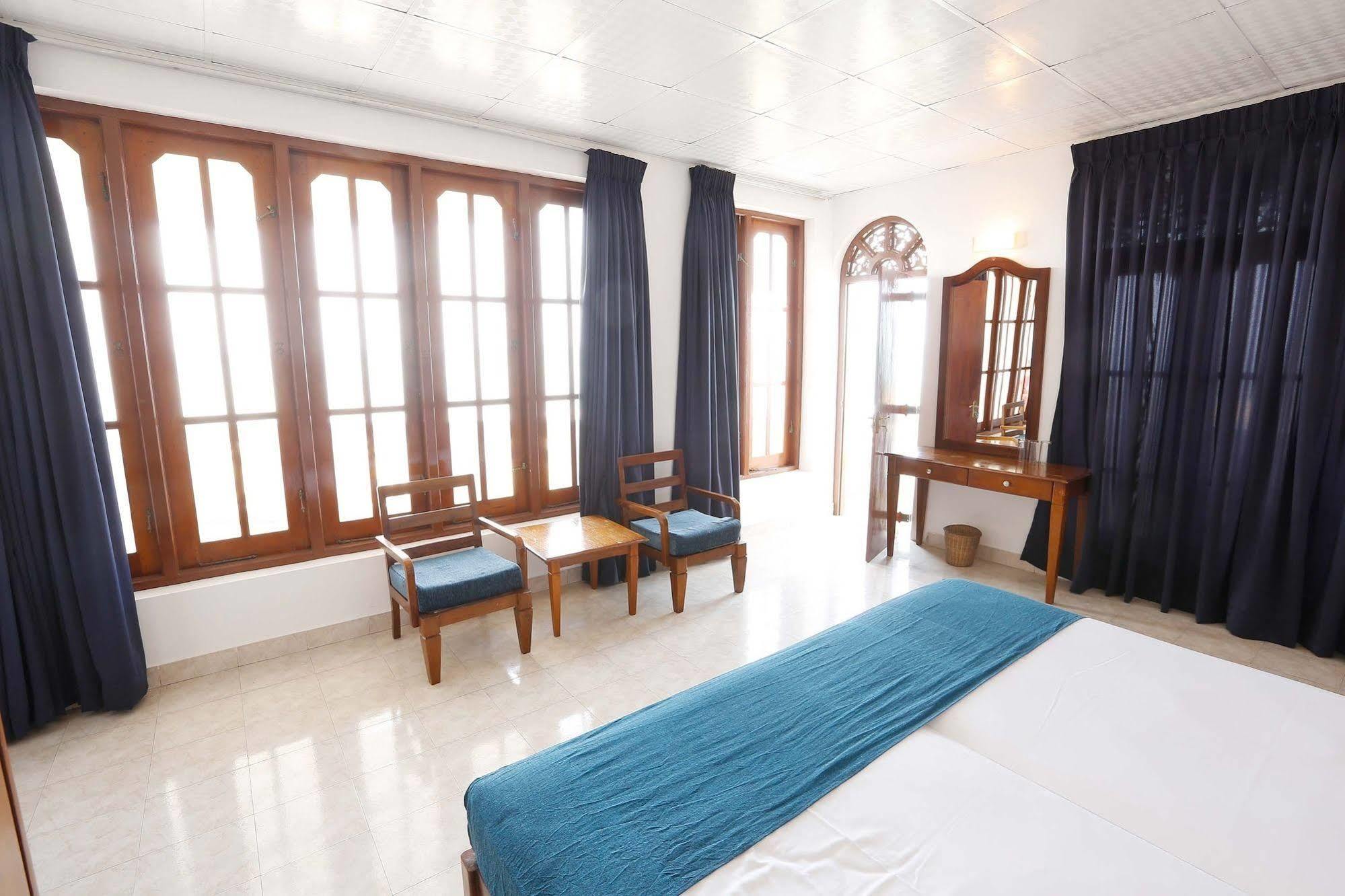 The Reef Beach Hotel Negombo Eksteriør bilde